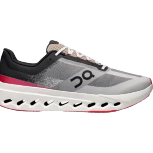 On Cloud Surfer Pink & Light Black ofrece una parte superior ligera y transpirable con suela Cloudtec y un diseño de dos tonos.