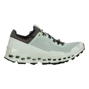 En Cloudultra Grey Cloud Shoes, las zapatillas de trail running adecuadas con soporte Helion y CloudTec.