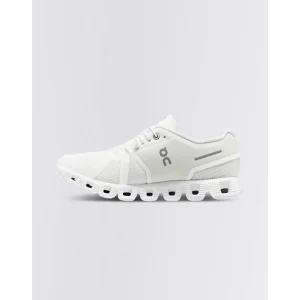 On Cloud 5 Shoes Pearl White - Corre más rápido, siente más ligera