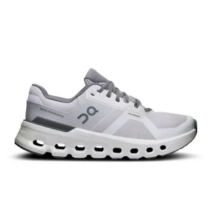 Las zapatillas Cloudrunner 2 Frost White ofrecen un diseño moderno con una parte superior de malla transpirable.