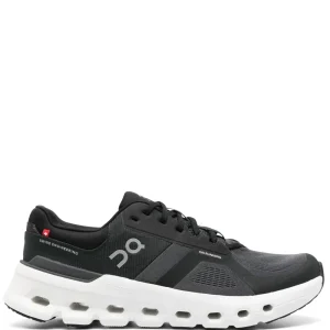 Las zapatillas Cloudrunner 2 White Black ofrecen un diseño clásico en blanco y negro con suela acolchada para correr.